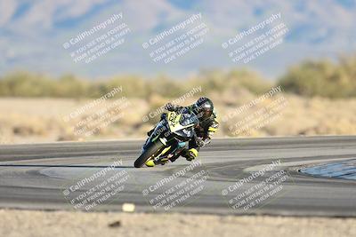 media/Dec-07-2025-CVMA (Sun) [[3e7d2de5dc]]/Race 18-Formula Twins-Formula 40 UL/